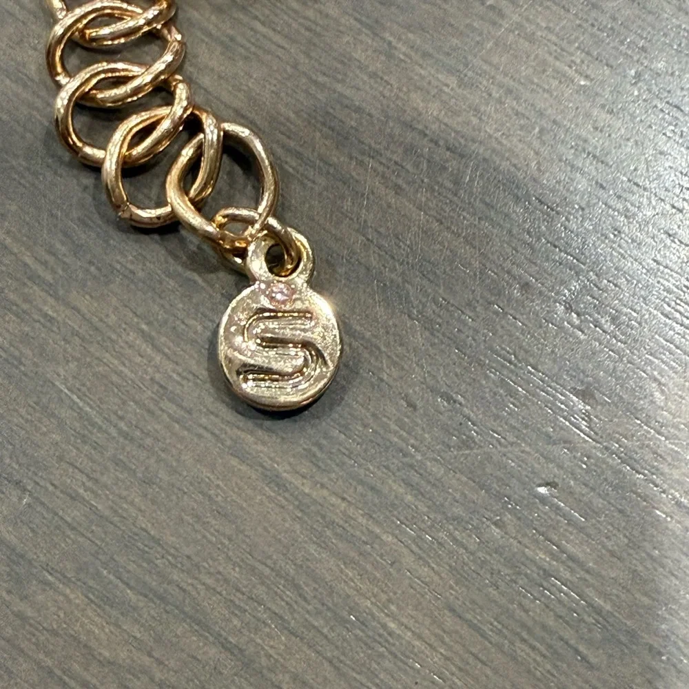 NEW Disney Mulan Spinning Pendant Necklace